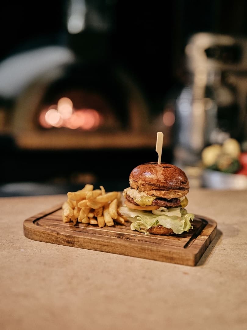 Black Angus burger